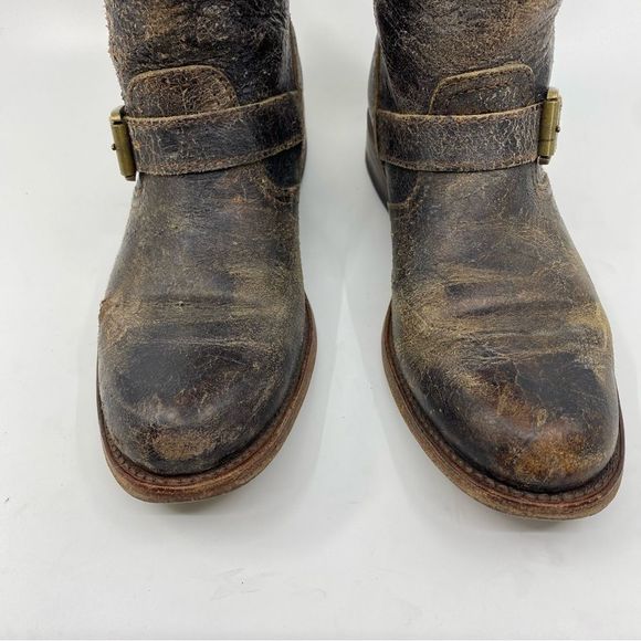 Frye Veronica  Leather Boots Color Brown Fashion Cracked Shiny Finish SZ 6 - Picture 4 of 15